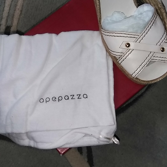 NIB APEPAZZA LOIRA LEATHER ESPADRILLE - Picture 5 of 5